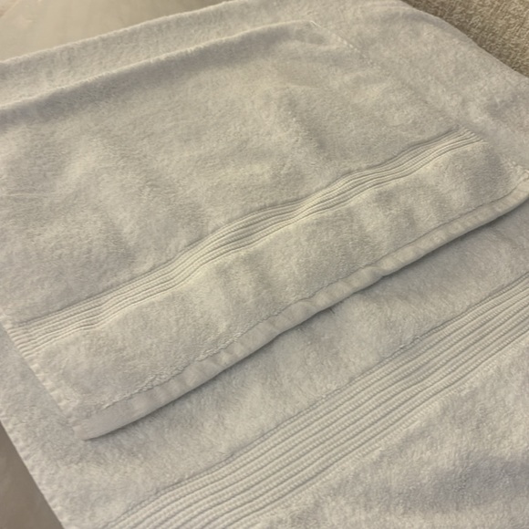 Hudson Park Collection bundle in white - Picture 2 of 8